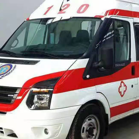 临颍非急救护送病人转院租赁救护车的优缺点对比